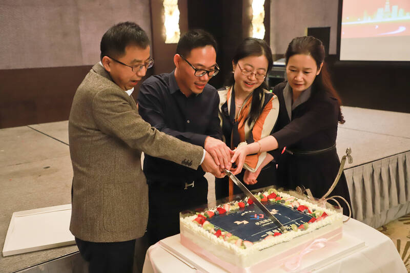 新起點(diǎn)，贏未來——優(yōu)遠(yuǎn)一周歲生日快樂！