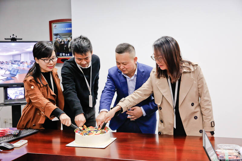 優(yōu)勝公司14歲生日快樂！